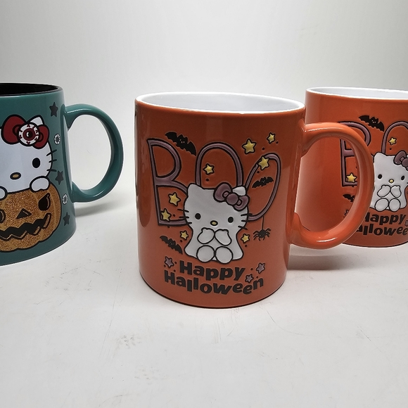 NEW Set of 3 Hello Kitty Halloween Mugs - Picture 3 of 3